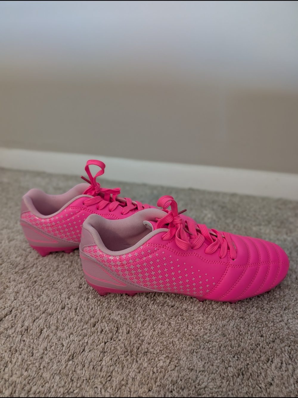 Dream Pairs Hot Pink and Light Pink Women's Athletic Cleats